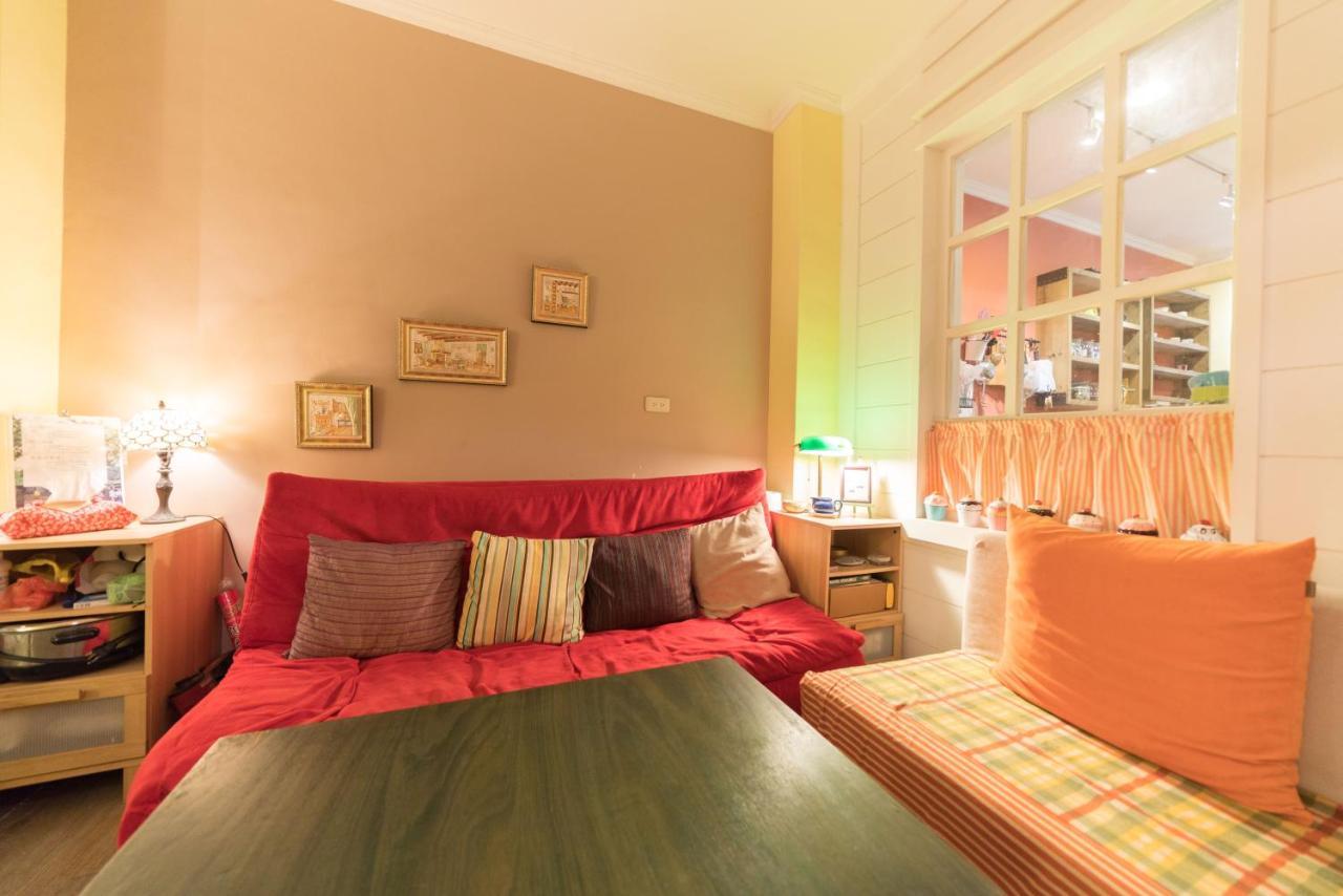 Flower House Apartment Kota Hualien Bagian luar foto